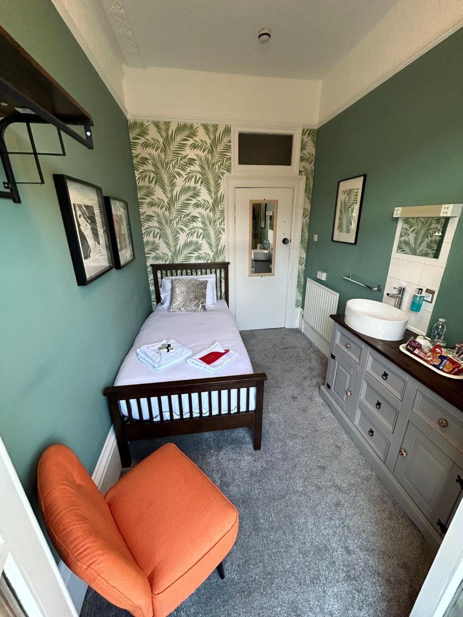 The Lyndhurst Guest House Great Yarmouth Dış mekan fotoğraf