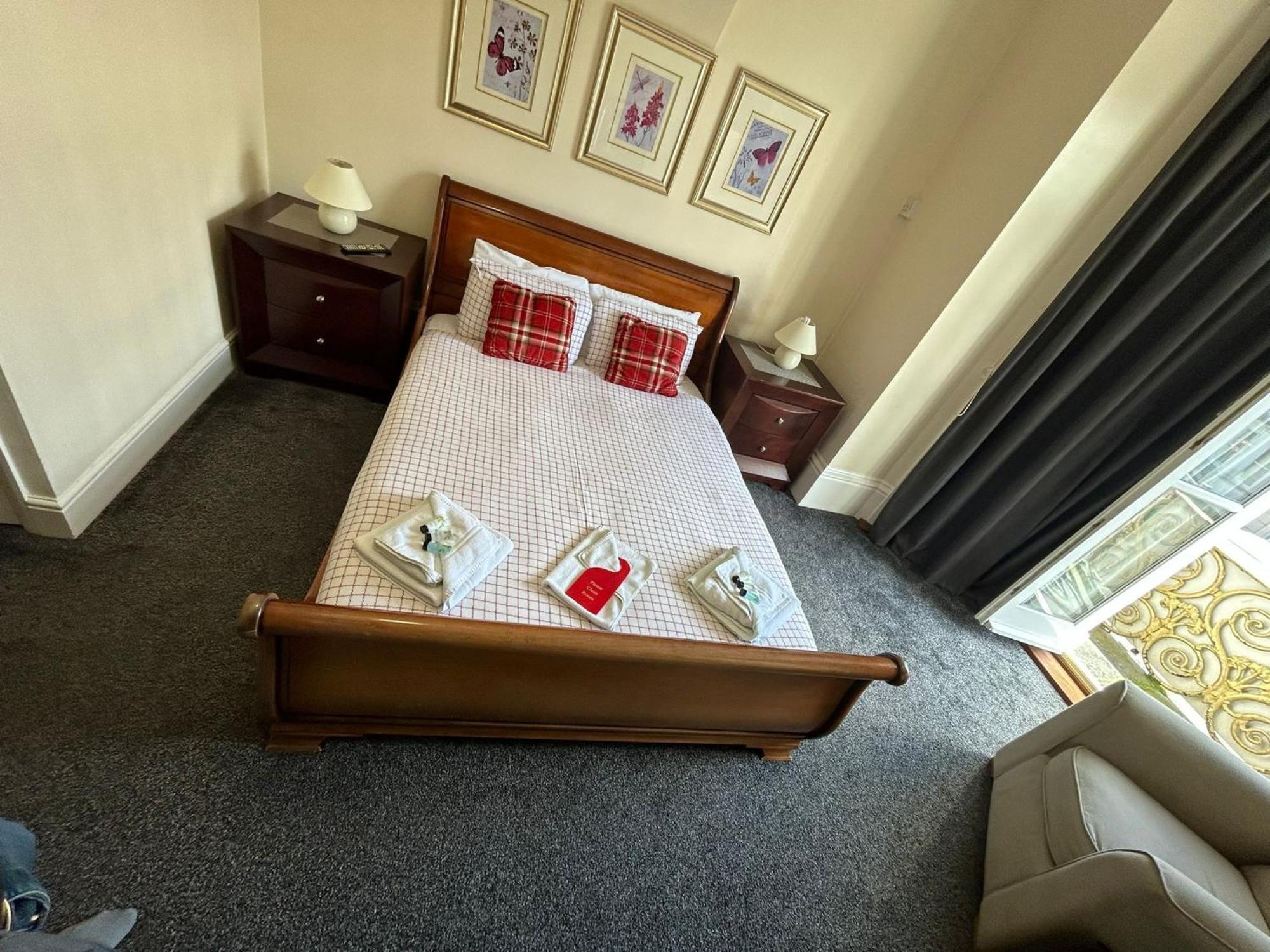 The Lyndhurst Guest House Great Yarmouth Dış mekan fotoğraf