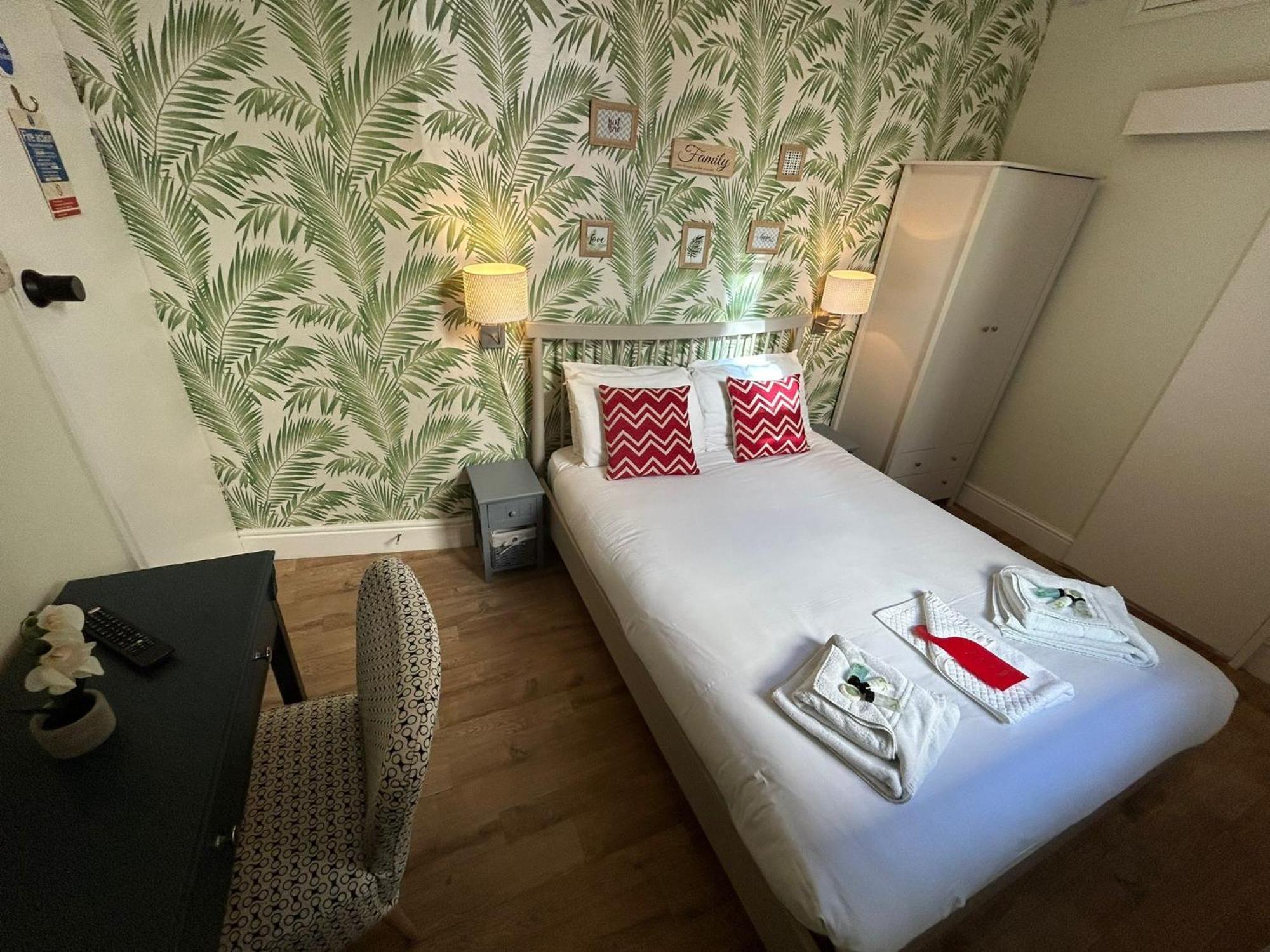 The Lyndhurst Guest House Great Yarmouth Dış mekan fotoğraf